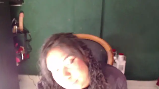 Snapshot of AntonelaVargas chatting on 03/27/26, 12:05 AntonelaVargas online show from 03/27/26, 12:05