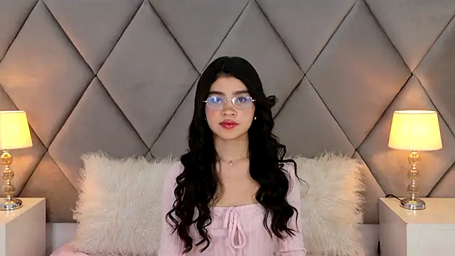 OliviaDiaz online show from 05/26/26, 08:05