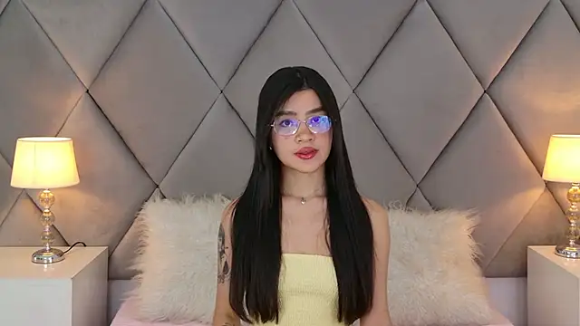 OliviaDiaz online show from 06/05/26, 08:03