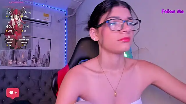 karolina vince online show from 06/14/26, 03:19