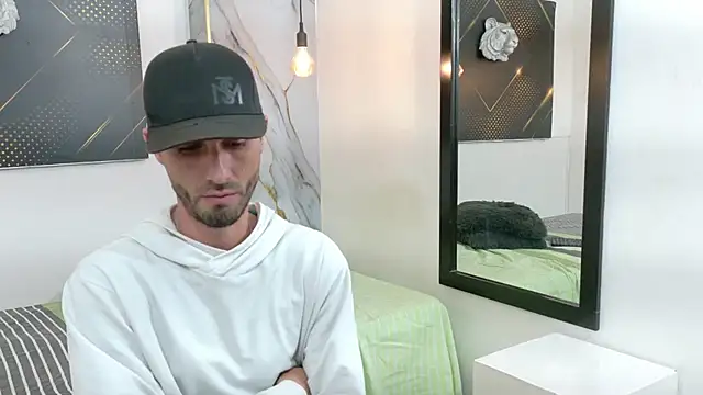 KingOfTemptation online show from 05/07/26, 04:07