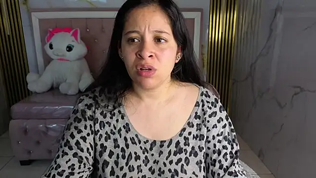 Snapshot of sara_tellez_s chatting on 05/28/26, 03:15 sara tellez s online show from 05/28/26, 03:15