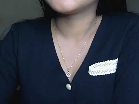 Snapshot of aavya_1770 chatting on 05/04/26, 12:01 aavya 1770 online show from 05/04/26, 12:01