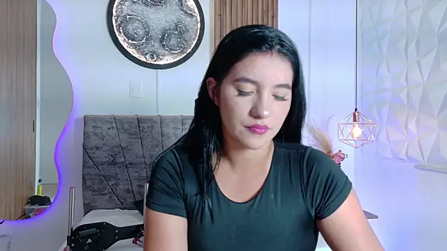 Victoria Rous online show from 07/27/26, 11:56