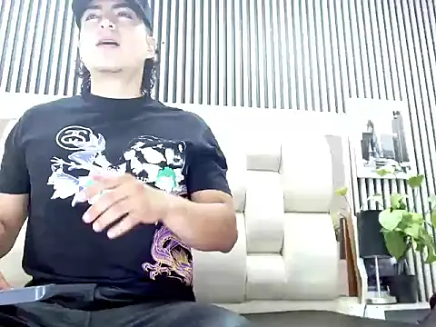 Alex Wolft online show from 06/11/26, 12:14