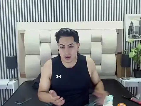 Alex Wolft online show from 06/18/26, 01:59