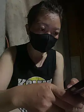 Snapshot of Bling-pusy chatting on 05/31/26, 01:29 Bling-pusy online show from 05/31/26, 01:29