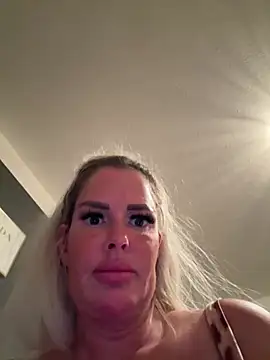 anna kournikova online show from 06/08/26, 07:58