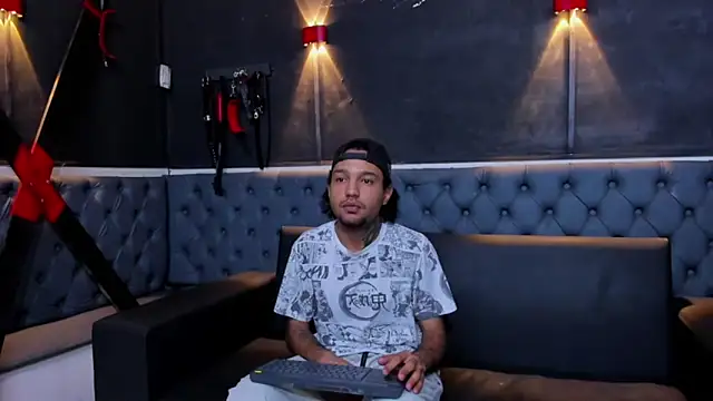 Snapshot of Angelo_Blessed chatting on 05/15/26, 07:21 Angelo Blessed online show from 05/15/26, 07:21