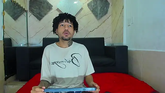 Snapshot of Angelo_Blessed chatting on 05/27/26, 07:11 Angelo Blessed online show from 05/27/26, 07:11