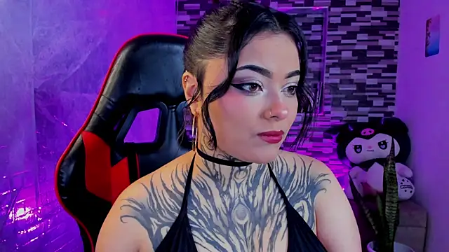 Snapshot of Sophiia_cherry chatting on 07/26/26, 07:54 Sophiia cherry online show from 07/26/26, 07:54