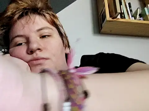 Snapshot of thatcutesubgirlwlw chatting on 03/23/26, 08:07 thatcutesubgirlwlw online show from 03/23/26, 08:07
