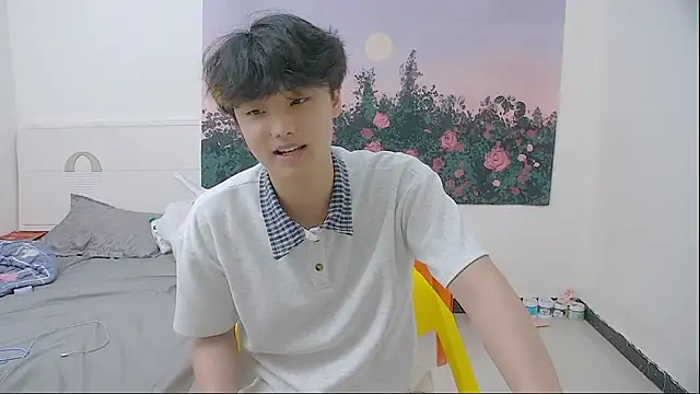 Snapshot of icecream-002 chatting on 05/25/26, 12:55 icecream-002 online show from 05/25/26, 12:55