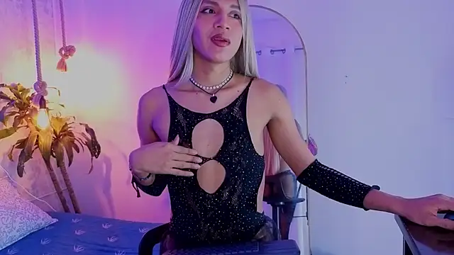 july quinzel online show from 06/11/26, 02:53