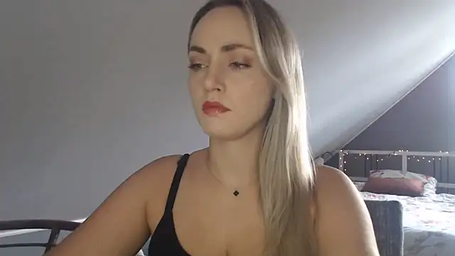 ScarlettSensitive online show from 07/06/26, 06:21