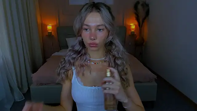 LuluAlis online show from 07/26/26, 01:29