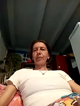Snapshot of Tania9876 chatting on 05/23/26, 06:45 Tania9876 online show from 05/23/26, 06:45