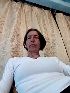 Snapshot of Tania9876 chatting on 06/12/26, 04:17 Tania9876 online show from 06/12/26, 04:17