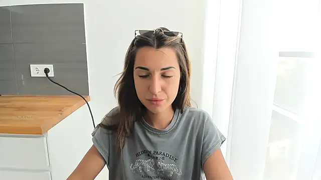 summmmersky1 online show from 07/25/26, 10:13