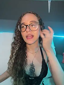 Snapshot of Anamyst chatting on 05/15/26, 11:12 Anamyst online show from 05/15/26, 11:12