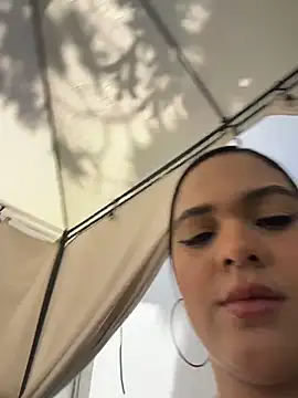 Bella-Ferrer online show from 07/17/26, 04:01