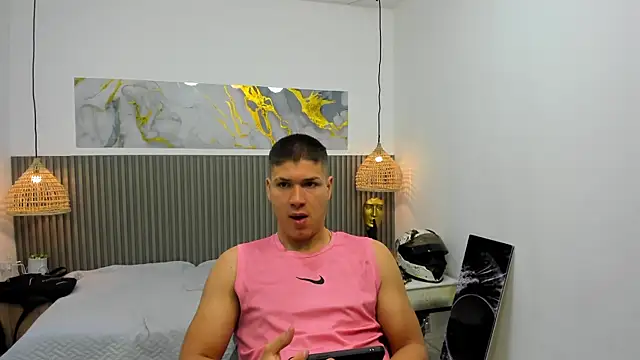 Snapshot of AlessandroFranco chatting on 06/11/26, 01:31 AlessandroFranco online show from 06/11/26, 01:31