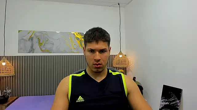 AlessandroFranco online show from 07/04/26, 01:28