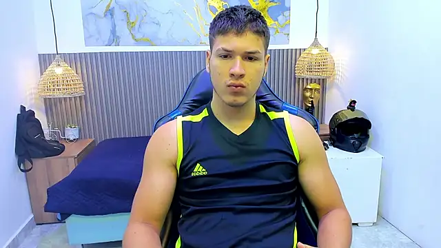 AlessandroFranco online show from 07/18/26, 12:42