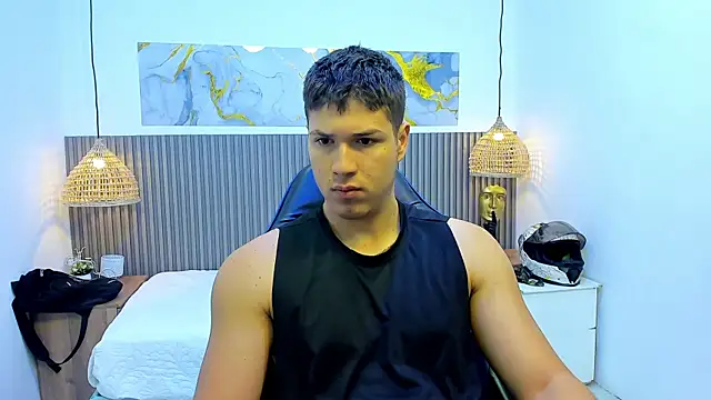 AlessandroFranco online show from 07/25/26, 12:14