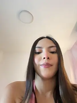 Snapshot of Adalyn_Cute chatting on 05/17/26, 11:39 Adalyn Cute online show from 05/17/26, 11:39