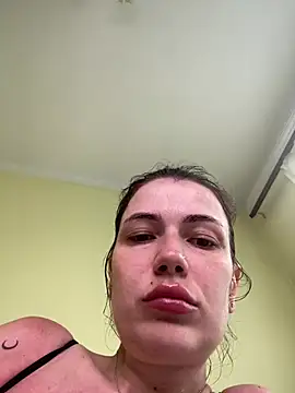 Cutee Erika online show from 07/17/26, 01:51