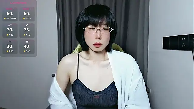 Snapshot of lin_lin_520_520 chatting on 04/23/26, 05:15 lin lin 520 520 online show from 04/23/26, 05:15
