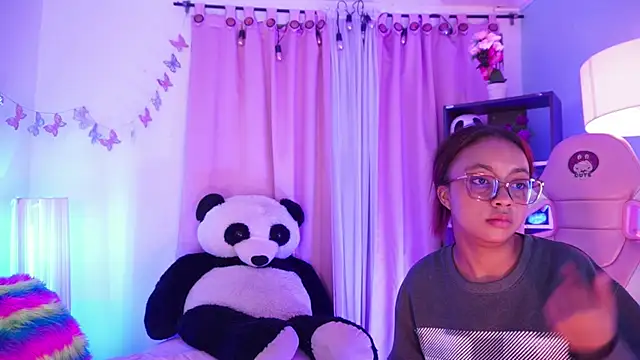 nahomy 2308 online show from 05/14/26, 11:39