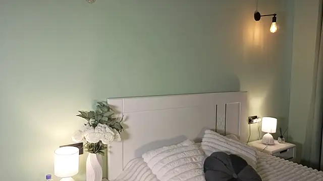 DianaaLight online show from 07/28/26, 02:13