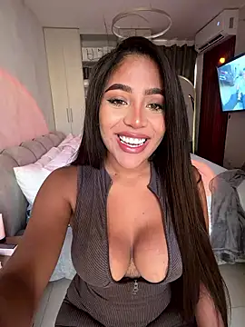 SaraValentina11 online show from 05/22/26, 09:31