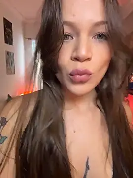 Snapshot of Tallulah_Kinky chatting on 05/30/26, 09:01 Tallulah Kinky online show from 05/30/26, 09:01