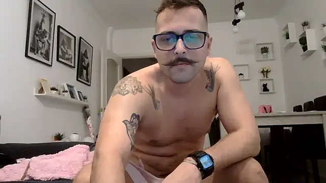 Snapshot of yanick931 chatting on 05/11/26, 11:02 yanick931 online show from 05/11/26, 11:02