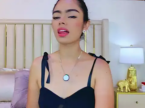Snapshot of AnnieDesire chatting on 03/24/26, 06:46 AnnieDesire online show from 03/24/26, 06:46