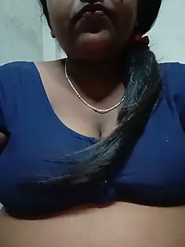 Radhika088 online show from 06/08/26, 07:25