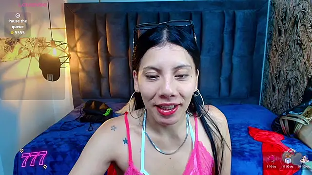 Abril Fox   online show from 06/13/26, 04:27