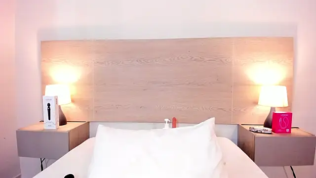 isabellathomass online show from 07/23/26, 01:58