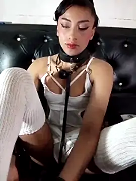 Snapshot of KattyBerryX chatting on 06/13/26, 02:09 KattyBerryX online show from 06/13/26, 02:09
