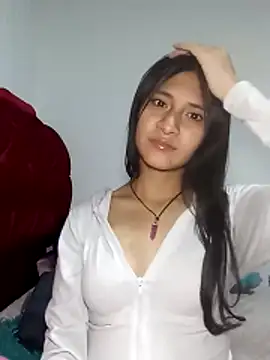 Snapshot of KarolaMendez chatting on 06/01/26, 12:45 KarolaMendez online show from 06/01/26, 12:45