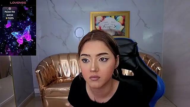 veronicaa s online show from 07/28/26, 08:52