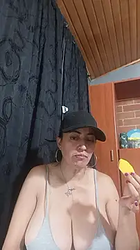 Snapshot of Alexandrina chatting on 01/11/26, 04:01 Alexandrina online show from 01/11/26, 04:01