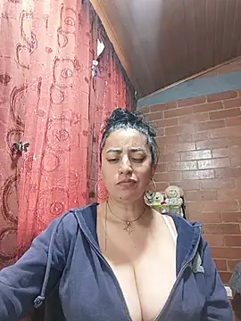 Snapshot of Alexandrina chatting on 02/19/26, 07:21 Alexandrina online show from 02/19/26, 07:21