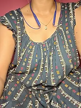 Snapshot of Mahira2 chatting on 06/12/26, 06:56 Mahira2 online show from 06/12/26, 06:56