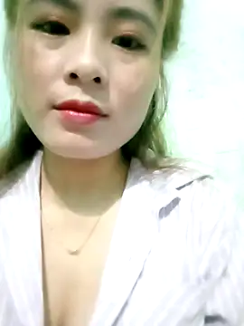 Snapshot of candy_flo chatting on 03/17/26, 11:24 candy flo online show from 03/17/26, 11:24
