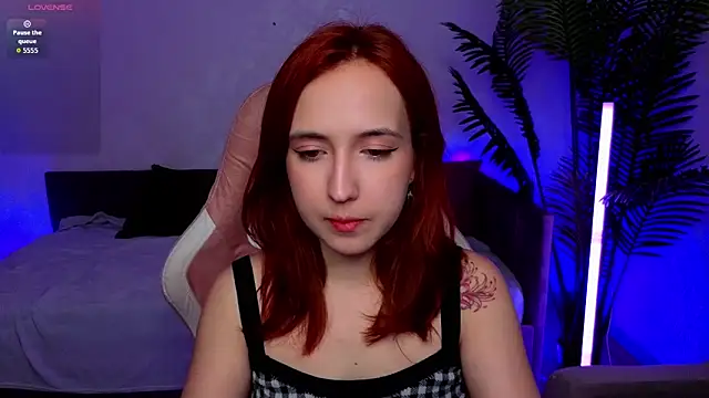 Snapshot of Alexa_temptress chatting on 04/03/26, 01:58 Alexa temptress online show from 04/03/26, 01:58