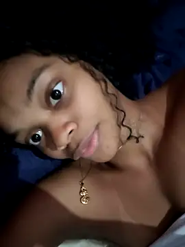 Snapshot of marialuiza2027 chatting on 04/02/26, 06:05 marialuiza2027 online show from 04/02/26, 06:05